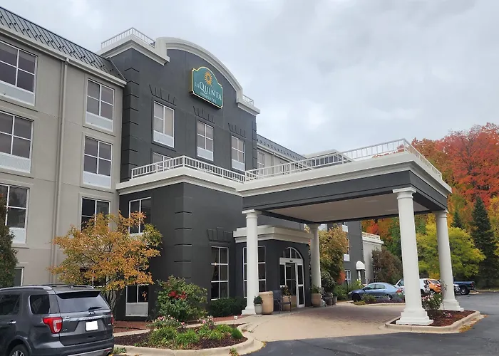 La Quinta By Wyndham Milwaukee Sw New Berlin