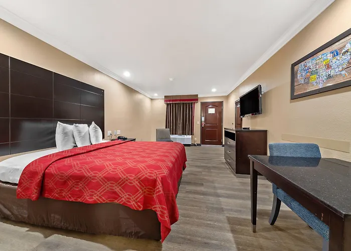 Econo Lodge Inn&Suites Escondido Downtown