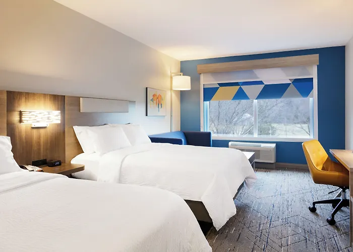 Holiday Inn Express Garden City East By Ihg