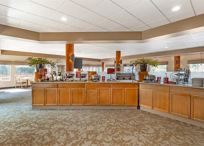 Best Western Plus Valemount Inn & Suites