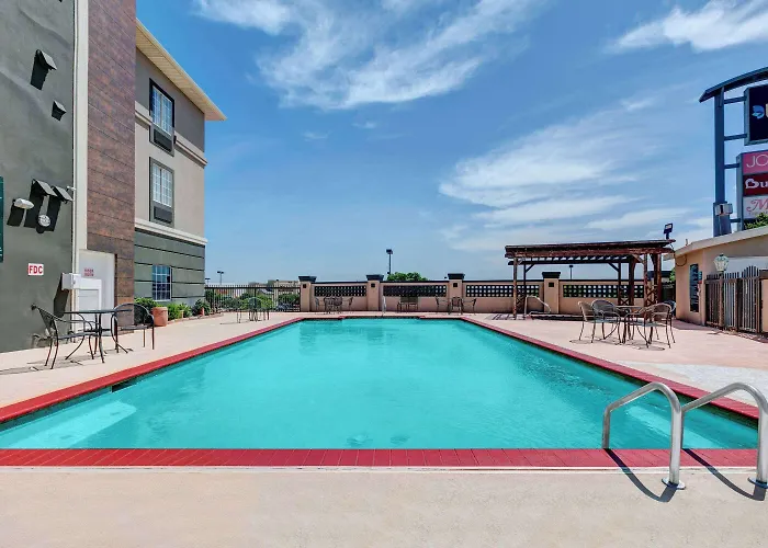 La Quinta By Wyndham Weatherford
