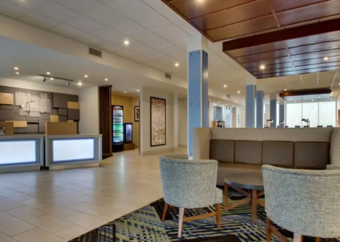 Holiday Inn Express Hotel & Suites Mount Pleasant By Ihg