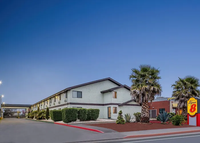 Super 8 By Wyndham Arcata