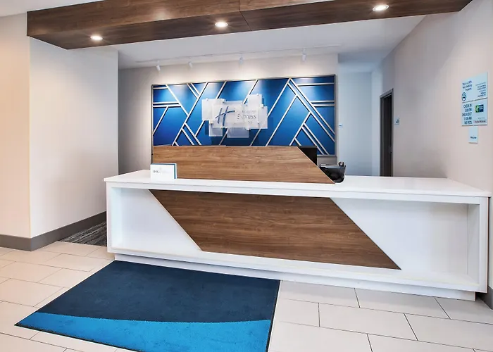 Holiday Inn Express Hotel & Suites Defiance By Ihg