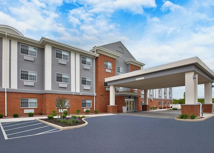 Holiday Inn Express Hotel & Suites Defiance By Ihg