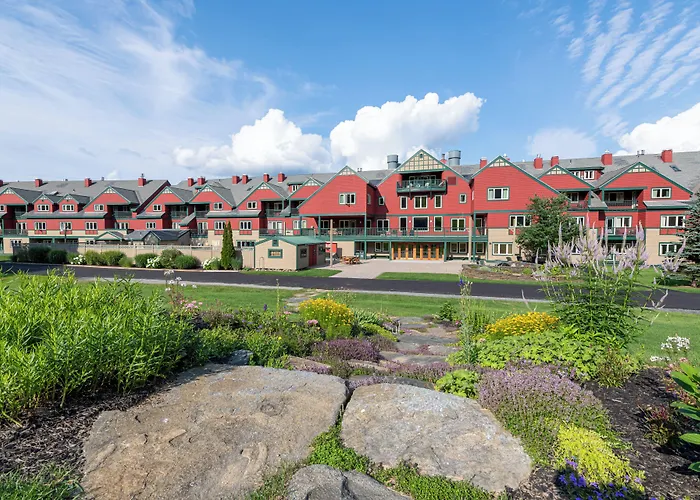 Grand Summit Hotel