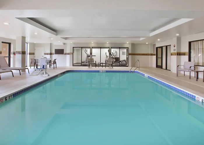 Courtyard By Marriott Somerset