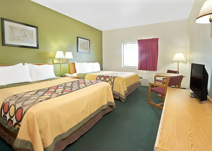 Super 8 By Wyndham Bonne Terre