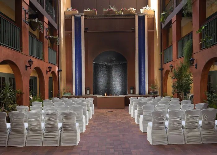 Hotel Valencia Riverwalk, Valencia Collection