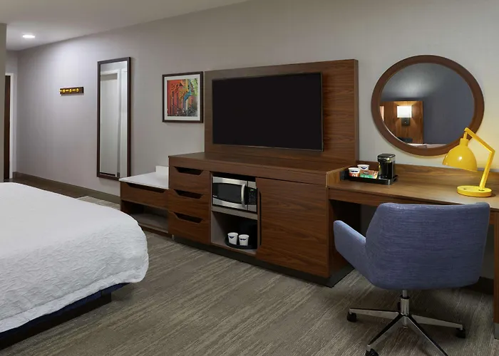 Hampton Inn & Suites Montreal-Dorval