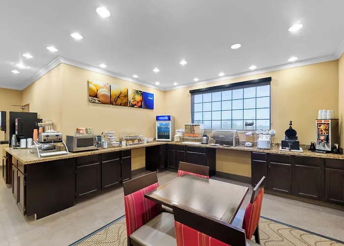 Roanoke Suites