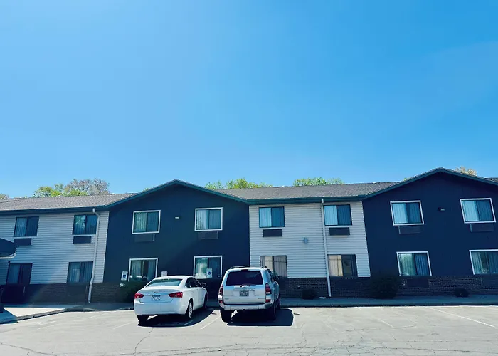Super 8 By Wyndham Shakopee Hotel