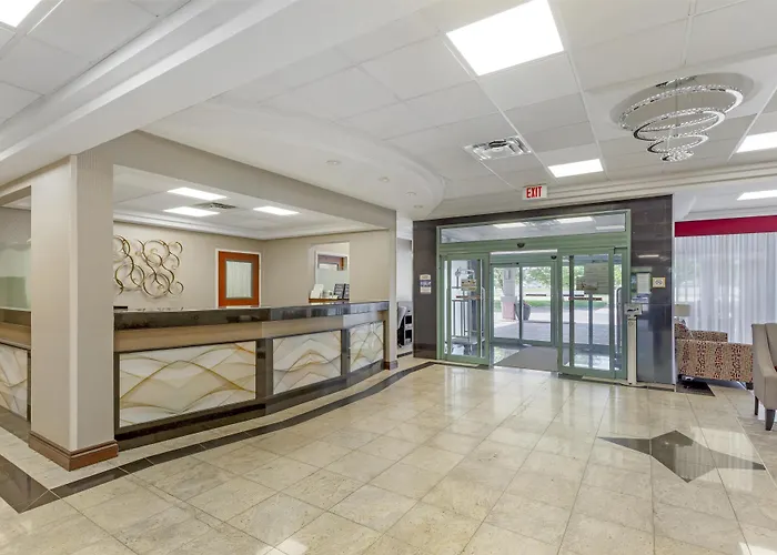 Best Western Plus Travel Hotel Toronto Airport