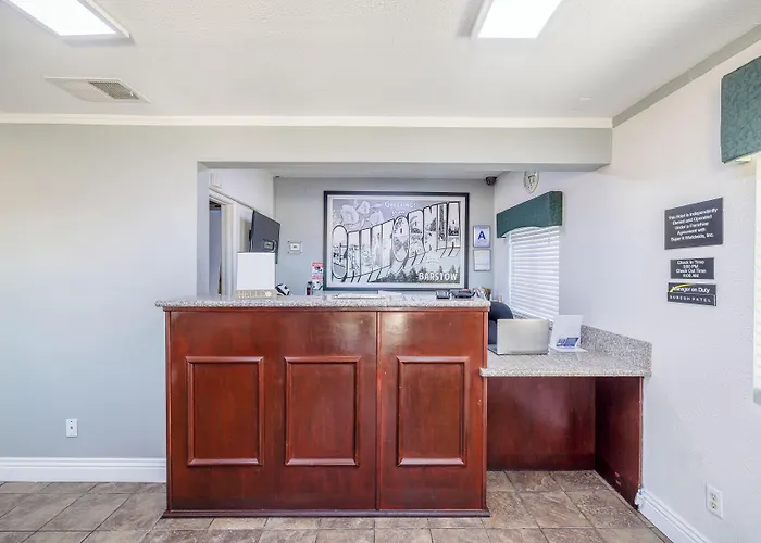 Super 8 By Wyndham Barstow