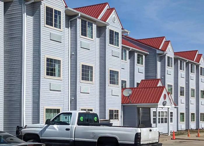 Knights Inn & Suites St. Clairsville