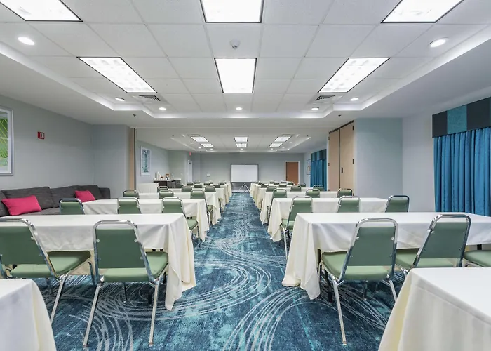 Hampton Inn Tampa-Veterans Expressway Carrollwood Village