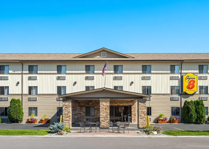 Super 8 By Wyndham Kalispell Glacier National Park