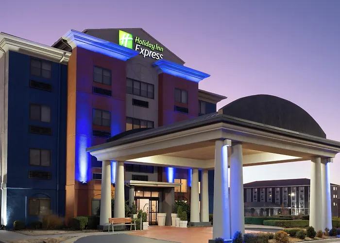 Holiday Inn Express & Suites Midwest City By Ihg