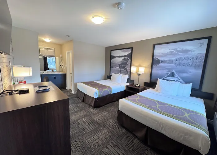 Super 8 By Wyndham Guelph