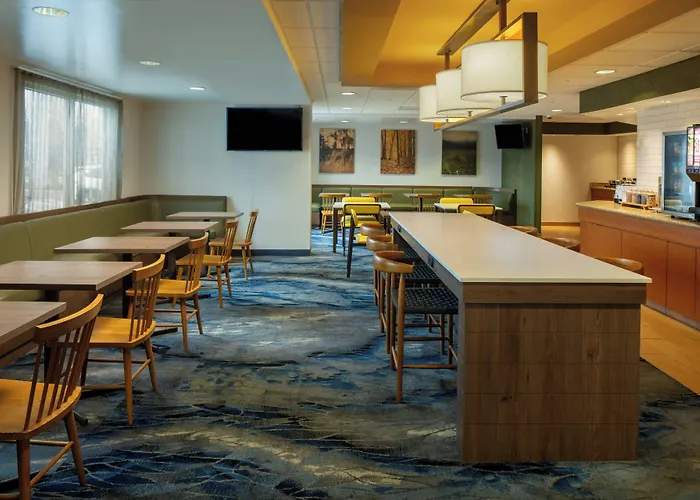 Fairfield Inn & Suites Jackson Airport