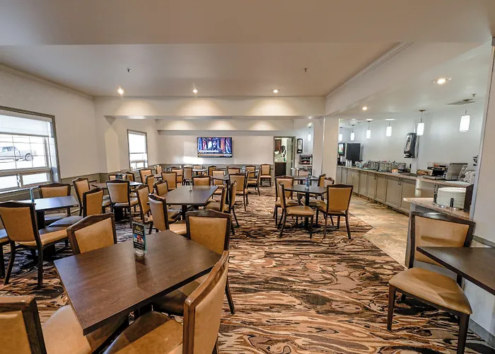 Service Plus Inns And Suites