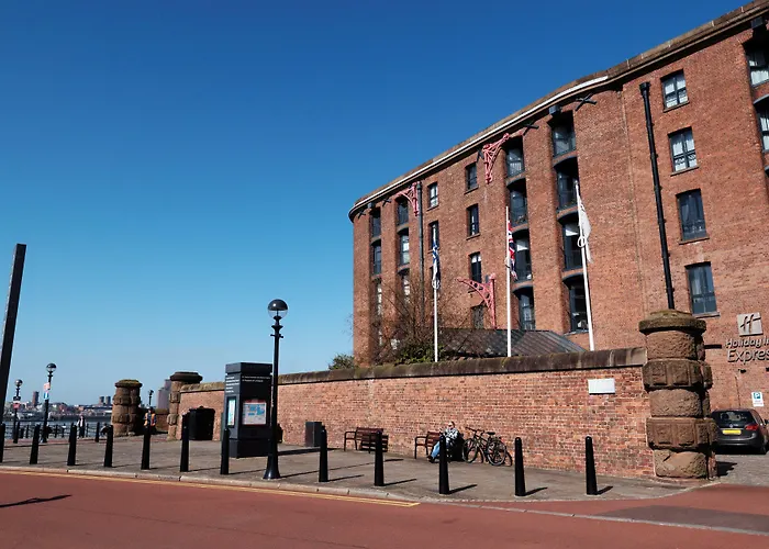 Holiday Inn Express Liverpool-Albert Dock By Ihg