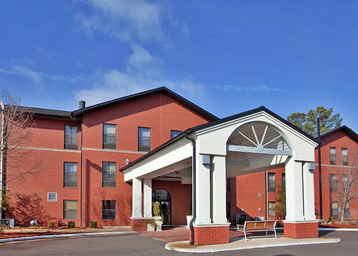 Holiday Inn Express & Suites Batesville By Ihg