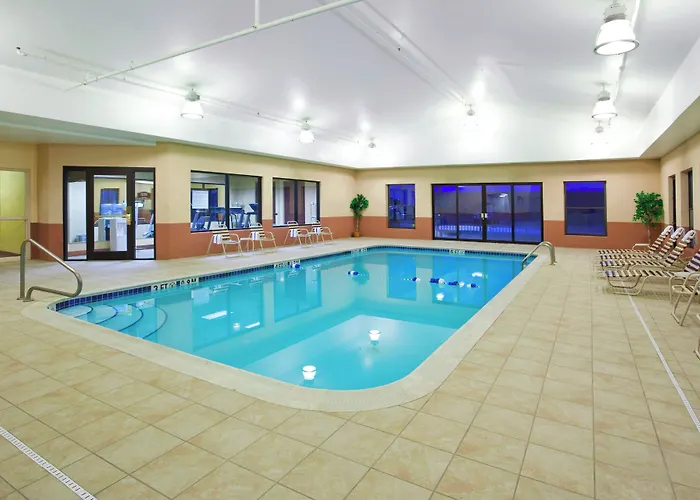 Holiday Inn Express Hotel & Suites Cleveland-Streetsboro By Ihg