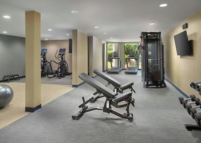 Courtyard By Marriott Frederick