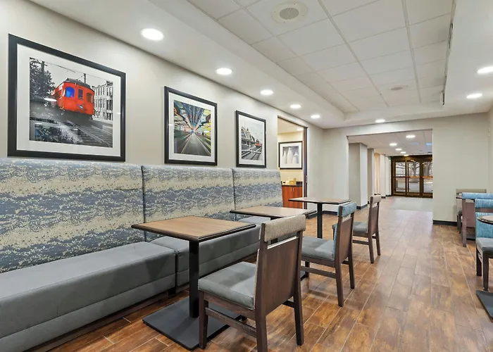 Hampton Inn Chicago Elgin / I-90