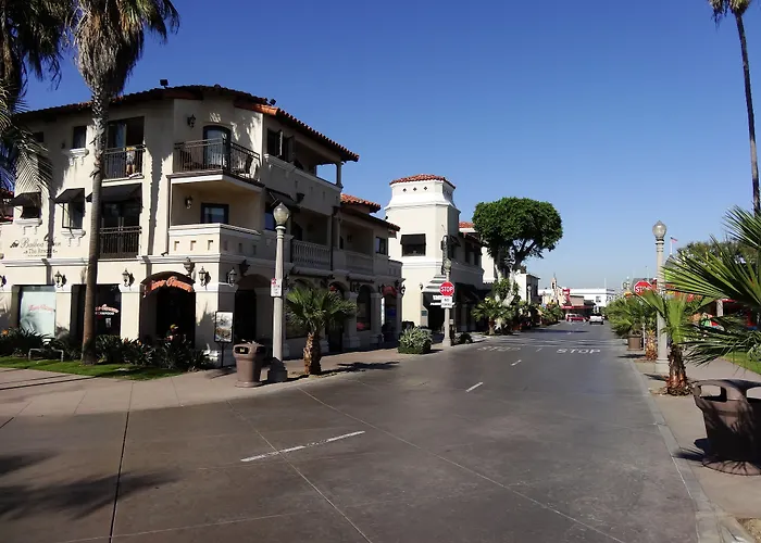 Balboa Inn, On The Beach At Newport