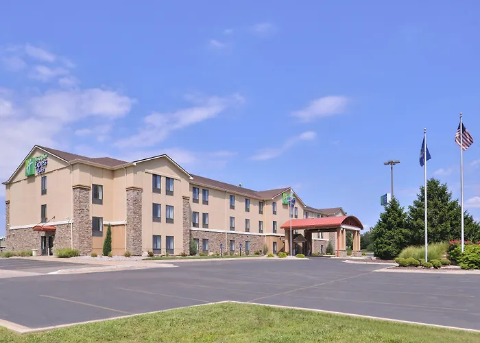 Holiday Inn Express & Suites Topeka West I-70 Wanamaker By Ihg