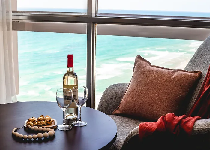 The Seasons Hotel -Studio & Suite