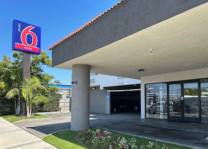 Studio 6 Suites Gardena, Ca