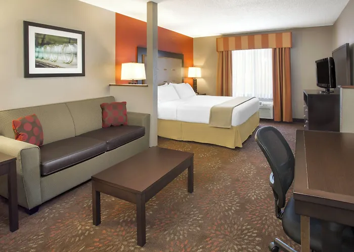 Muncie Place Hotel & Suites