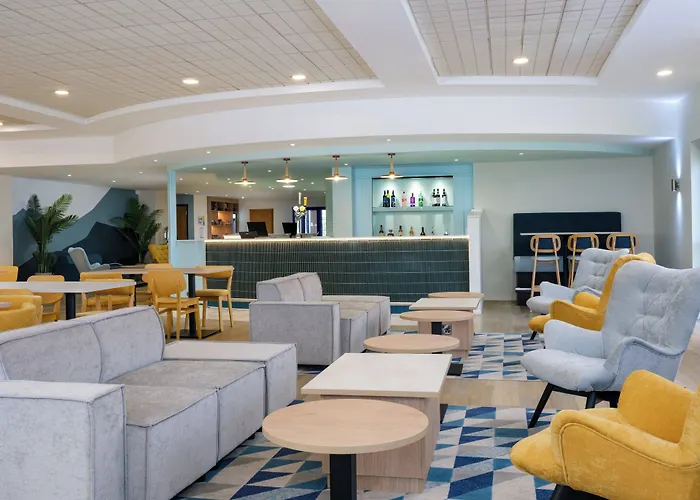 Garner Hotel Lincoln By Ihg