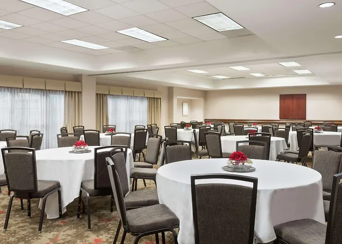 Homewood Suites By Hilton Raleigh/Crabtree Valley