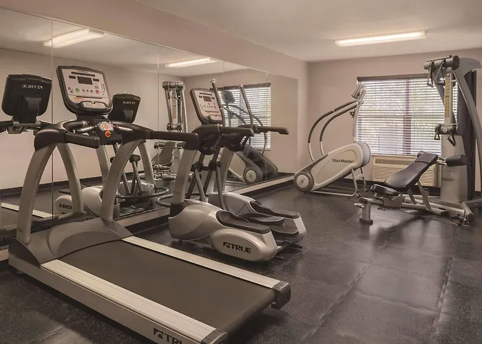 Country Inn & Suites By Radisson, Waterloo, Ia