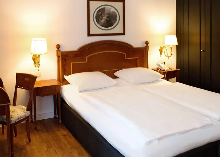 DORMERO Hotel Halle