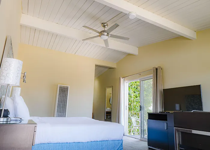 Inn At East Beach Santa Barbara