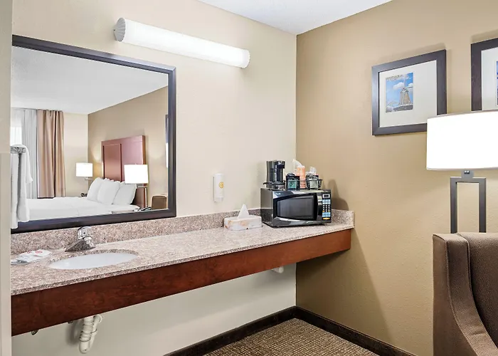 Comfort Suites Grandville - Grand Rapids Sw