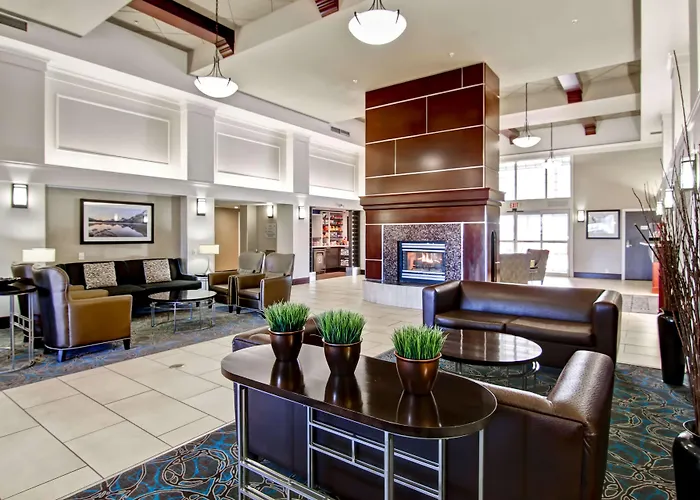 Hampton Inn & Suites By Hilton Calgary-Airport