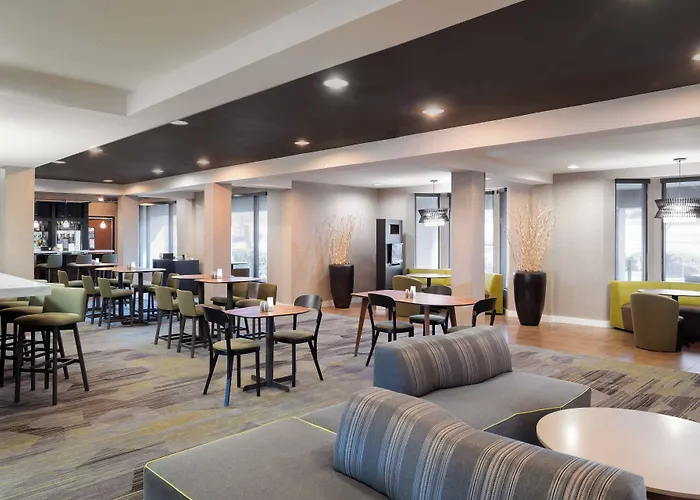 Courtyard By Marriott Princeton
