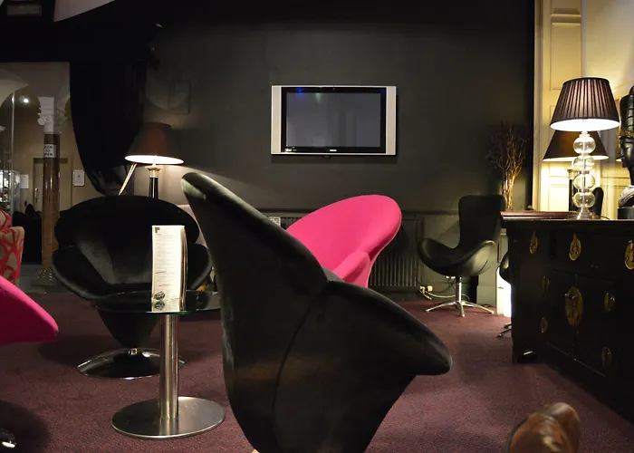Carmelite Hotel