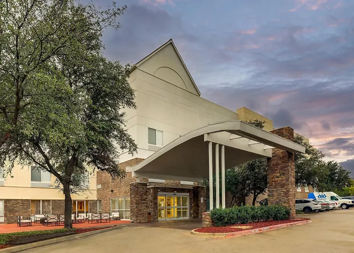 Best Western Plus Las Colinas Inn & Suites