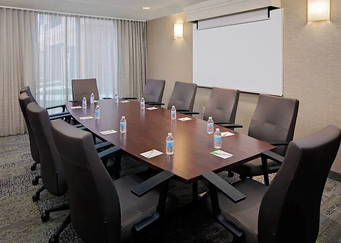 Courtyard By Marriott Richmond Airport