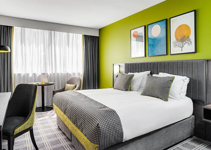 Plaza Hotel Tallaght
