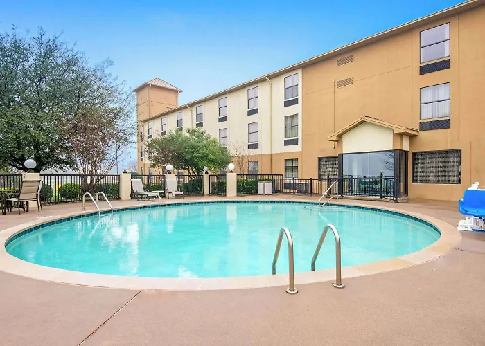 La Quinta By Wyndham Denison - North Lake Texoma