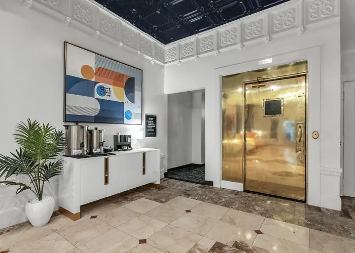 Nob Hill Hotel
