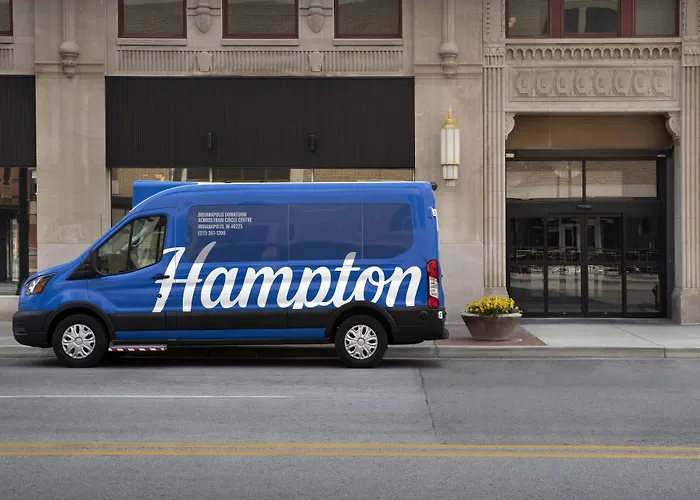 Hampton Inn Indianapolis Downtown Across From Circle Centre
